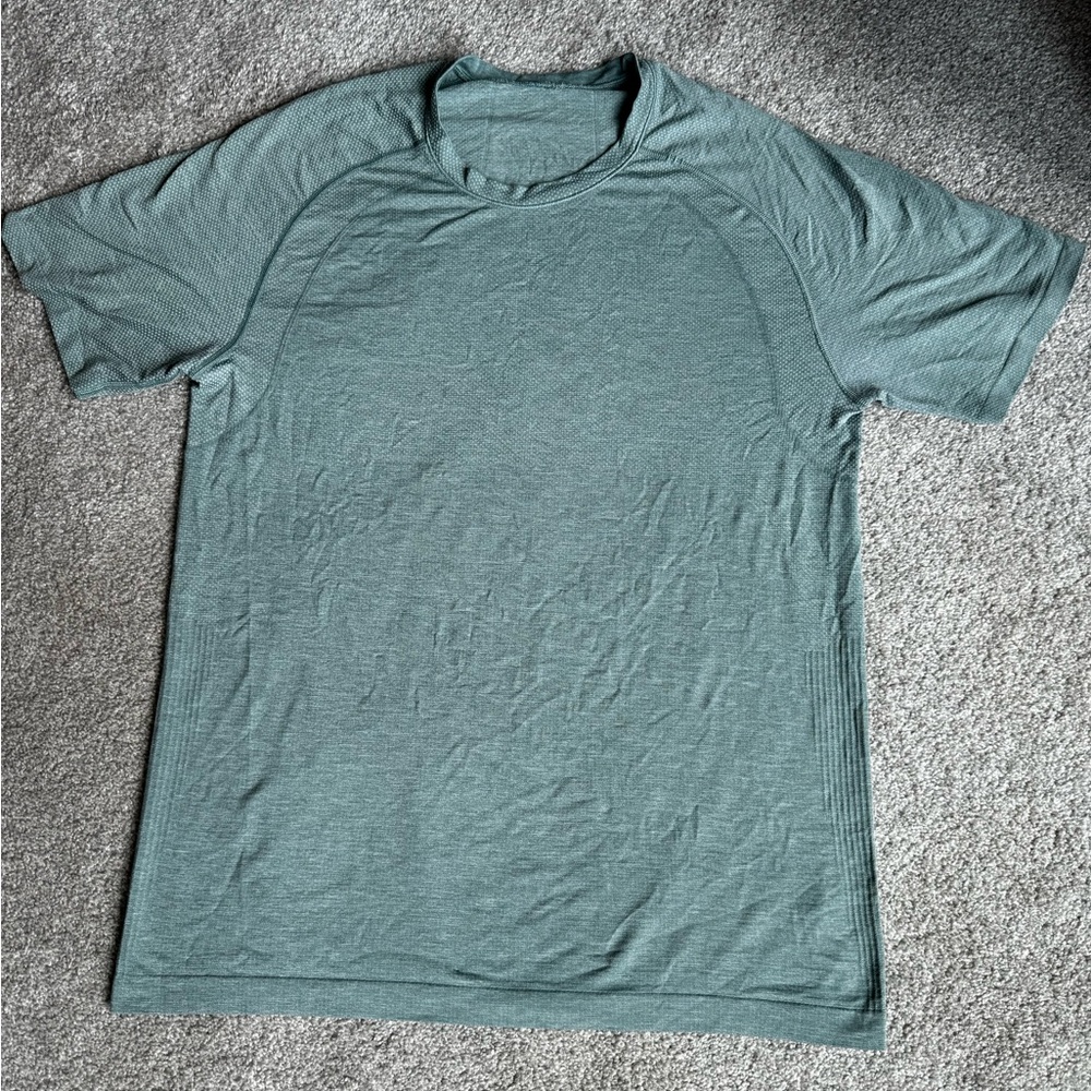 Lululemon Metal Vent Tech Short Sleeve